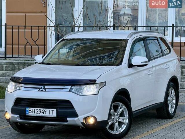 Белый Мицубиси Аутлендер, объемом двигателя 2.36 л и пробегом 140 тыс. км за 12999 $, фото 28 на Automoto.ua