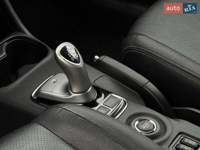 Мицубиси Аутлендер 2014 в Дрогобыче на Automoto.ua Белый Мицубиси Аутлендер, объемом двигателя 2 л и пробегом 228 тыс. км за 15300 $, фото 33 на Automoto.ua