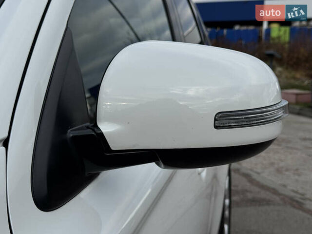 Белый Мицубиси Аутлендер, объемом двигателя 2.3 л и пробегом 214 тыс. км за 15499 $, фото 40 на Automoto.ua