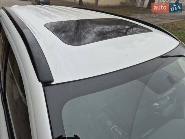 Белый Мицубиси Аутлендер, объемом двигателя 3 л и пробегом 173 тыс. км за 12700 $, фото 16 на Automoto.ua