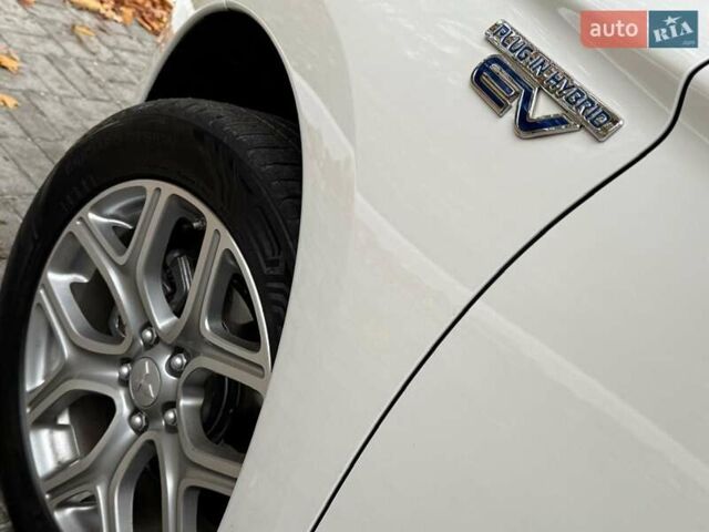 Мицубиси Аутлендер 2014 в Дрогобыче на Automoto.ua Белый Мицубиси Аутлендер, объемом двигателя 2 л и пробегом 228 тыс. км за 15300 $, фото 26 на Automoto.ua