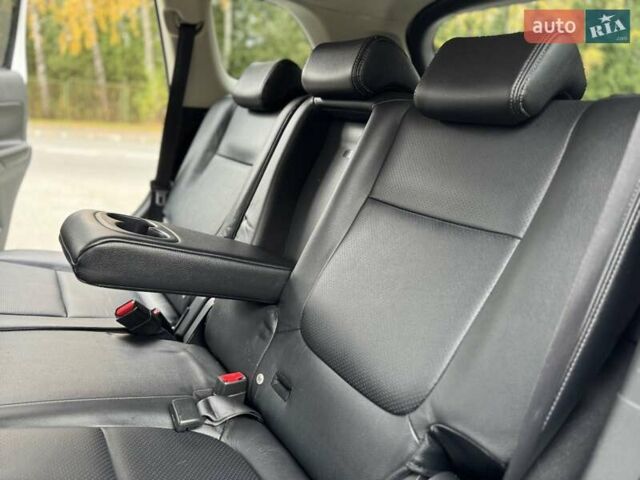 Белый Мицубиси Аутлендер, объемом двигателя 2 л и пробегом 210 тыс. км за 14300 $, фото 42 на Automoto.ua