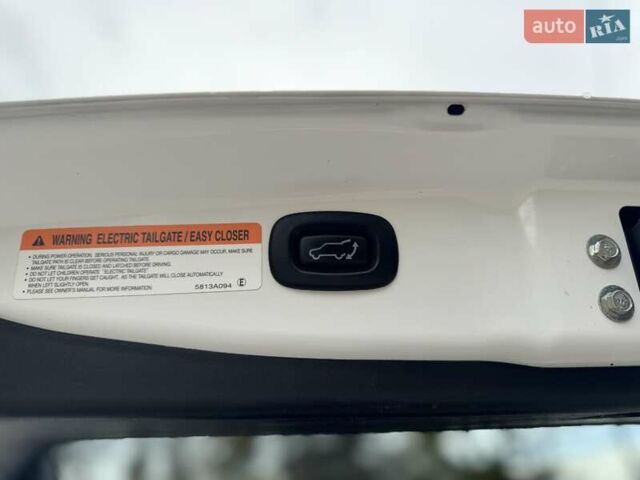 Белый Мицубиси Аутлендер, объемом двигателя 2 л и пробегом 210 тыс. км за 14300 $, фото 37 на Automoto.ua