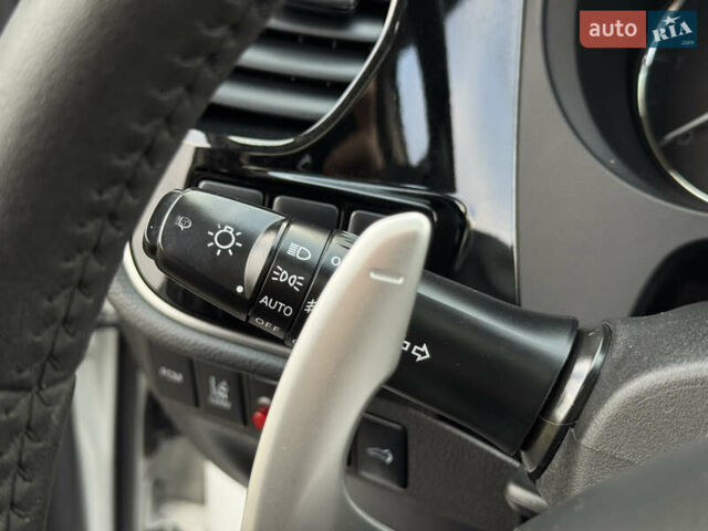 Белый Мицубиси Аутлендер, объемом двигателя 2.3 л и пробегом 214 тыс. км за 15499 $, фото 94 на Automoto.ua