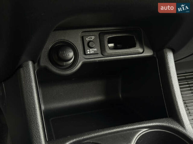 Белый Мицубиси Аутлендер, объемом двигателя 2.3 л и пробегом 214 тыс. км за 15499 $, фото 103 на Automoto.ua