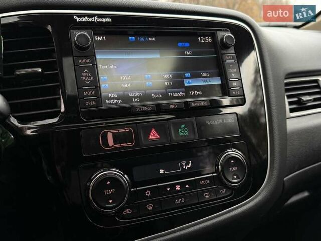 Мицубиси Аутлендер 2014 в Дрогобыче на Automoto.ua Белый Мицубиси Аутлендер, объемом двигателя 2 л и пробегом 228 тыс. км за 15300 $, фото 55 на Automoto.ua