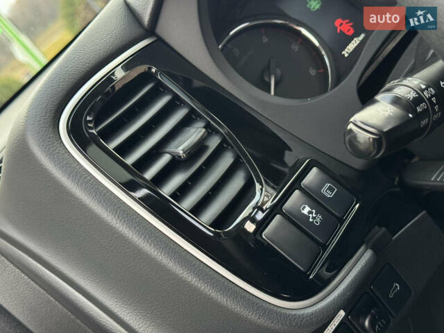 Белый Мицубиси Аутлендер, объемом двигателя 2.3 л и пробегом 214 тыс. км за 15499 $, фото 89 на Automoto.ua