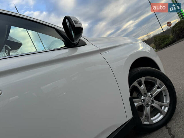 Белый Мицубиси Аутлендер, объемом двигателя 2.3 л и пробегом 214 тыс. км за 15499 $, фото 62 на Automoto.ua