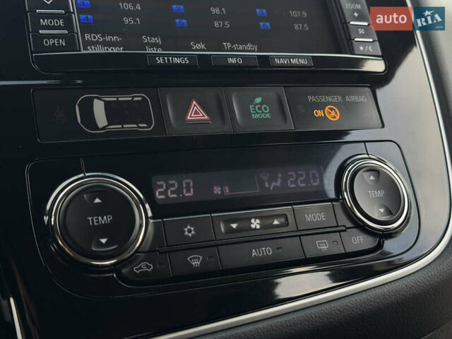 Белый Мицубиси Аутлендер, объемом двигателя 2.3 л и пробегом 214 тыс. км за 15499 $, фото 102 на Automoto.ua