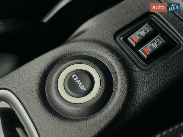 Белый Мицубиси Аутлендер, объемом двигателя 2.2 л и пробегом 140 тыс. км за 16200 $, фото 63 на Automoto.ua