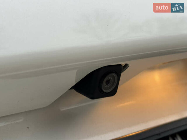 Белый Мицубиси Аутлендер, объемом двигателя 2.2 л и пробегом 140 тыс. км за 16200 $, фото 32 на Automoto.ua