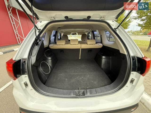 Белый Мицубиси Аутлендер, объемом двигателя 2.4 л и пробегом 160 тыс. км за 16600 $, фото 17 на Automoto.ua