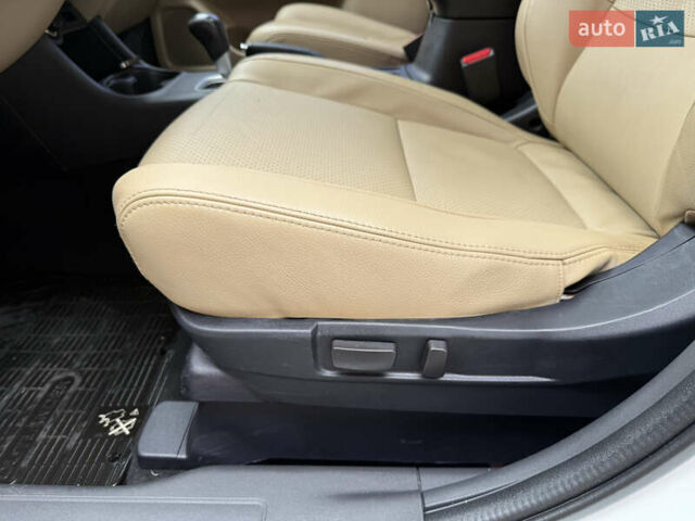 Белый Мицубиси Аутлендер, объемом двигателя 2.4 л и пробегом 160 тыс. км за 16600 $, фото 28 на Automoto.ua