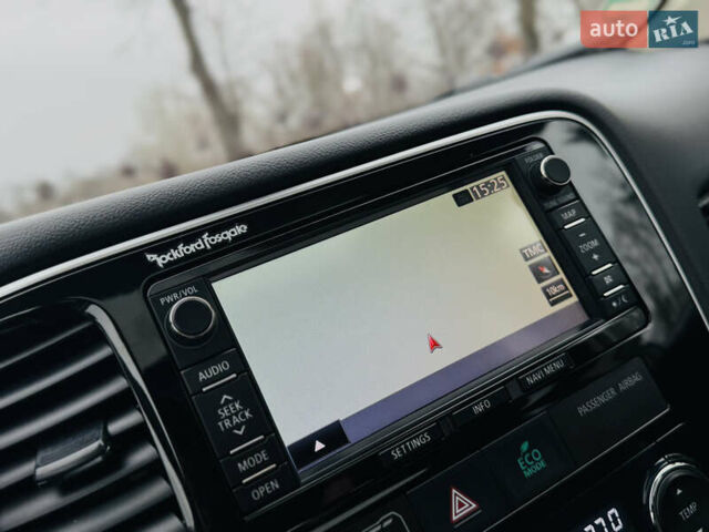 Белый Мицубиси Аутлендер, объемом двигателя 2.2 л и пробегом 140 тыс. км за 16200 $, фото 52 на Automoto.ua