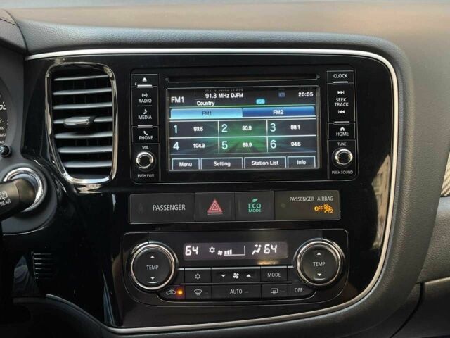Белый Мицубиси Аутлендер, объемом двигателя 2.4 л и пробегом 141 тыс. км за 13999 $, фото 22 на Automoto.ua