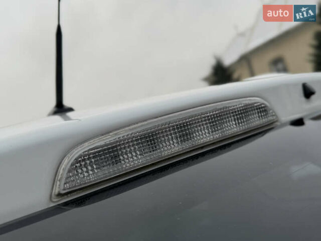 Белый Мицубиси Аутлендер, объемом двигателя 2.2 л и пробегом 140 тыс. км за 16200 $, фото 36 на Automoto.ua