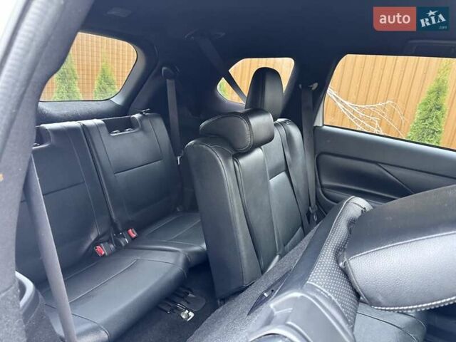 Белый Мицубиси Аутлендер, объемом двигателя 2.36 л и пробегом 191 тыс. км за 13950 $, фото 38 на Automoto.ua