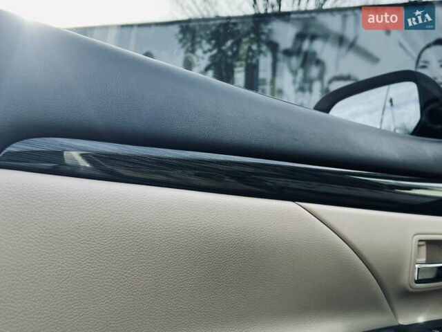 Белый Мицубиси Аутлендер, объемом двигателя 2.4 л и пробегом 147 тыс. км за 12999 $, фото 32 на Automoto.ua