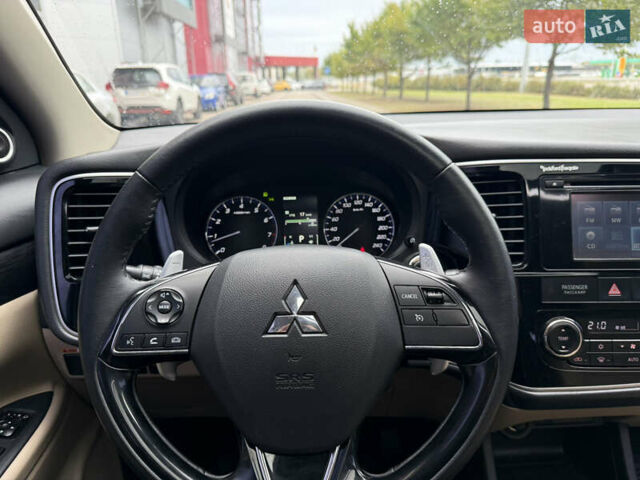 Белый Мицубиси Аутлендер, объемом двигателя 2.4 л и пробегом 160 тыс. км за 16600 $, фото 38 на Automoto.ua