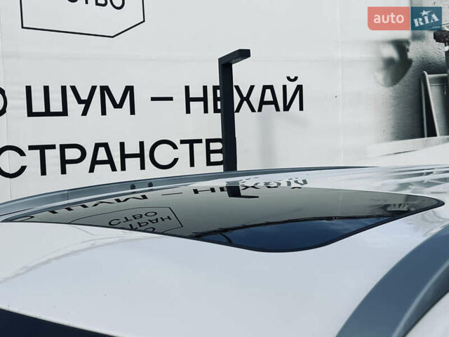 Белый Мицубиси Аутлендер, объемом двигателя 2.4 л и пробегом 147 тыс. км за 12999 $, фото 25 на Automoto.ua