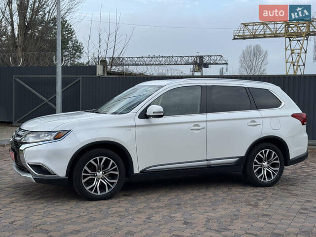 Белый Мицубиси Аутлендер, объемом двигателя 3 л и пробегом 310 тыс. км за 12700 $, фото 34 на Automoto.ua