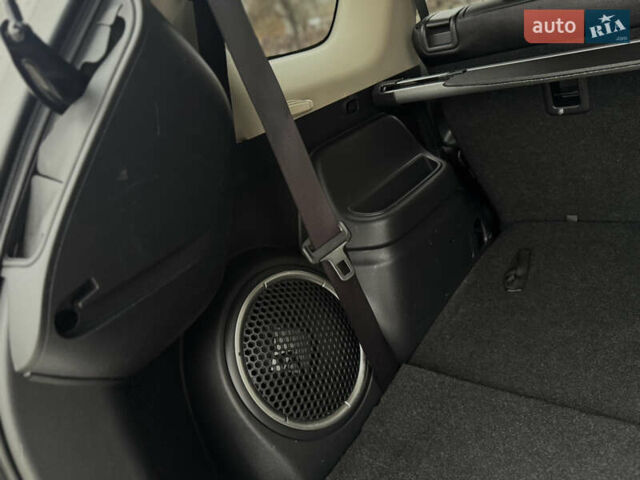 Белый Мицубиси Аутлендер, объемом двигателя 2.2 л и пробегом 140 тыс. км за 16200 $, фото 86 на Automoto.ua