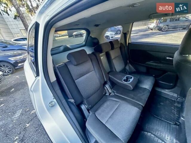 Белый Мицубиси Аутлендер, объемом двигателя 2 л и пробегом 146 тыс. км за 14500 $, фото 29 на Automoto.ua