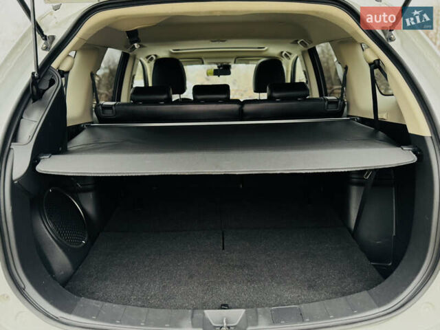 Белый Мицубиси Аутлендер, объемом двигателя 2.2 л и пробегом 140 тыс. км за 16200 $, фото 88 на Automoto.ua