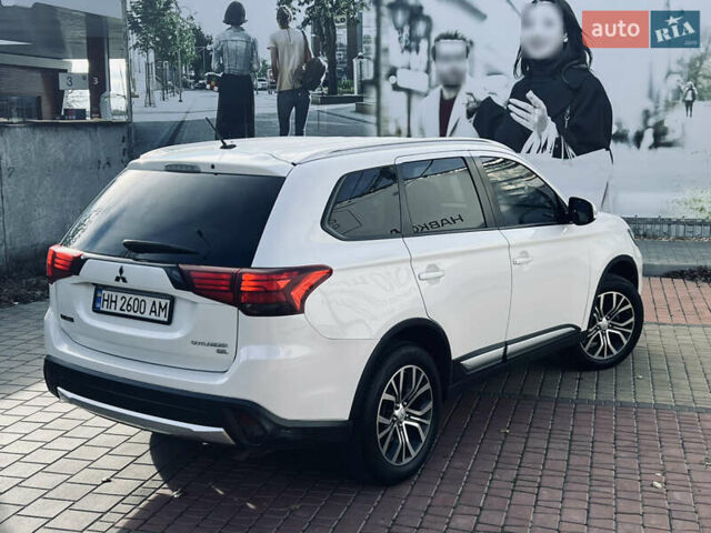 Белый Мицубиси Аутлендер, объемом двигателя 2.4 л и пробегом 147 тыс. км за 12999 $, фото 15 на Automoto.ua
