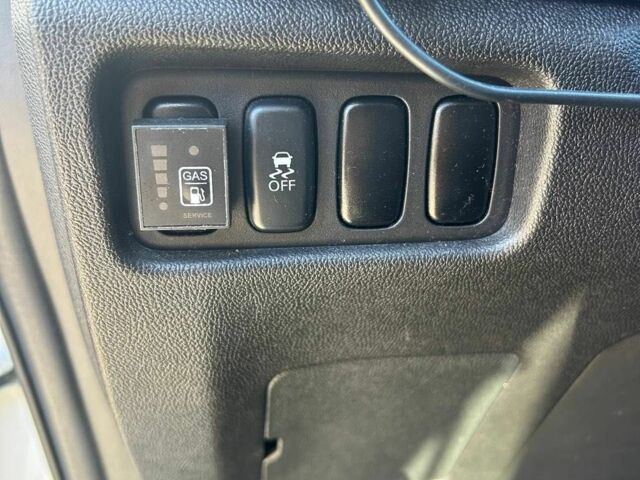 Белый Мицубиси Аутлендер, объемом двигателя 2 л и пробегом 255 тыс. км за 11500 $, фото 13 на Automoto.ua