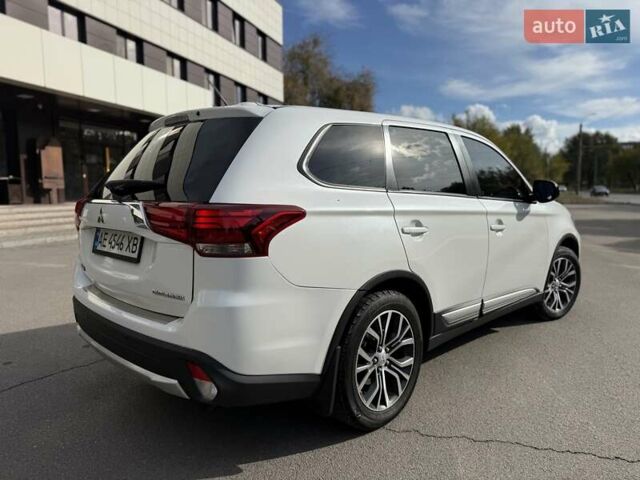 Міцубісі Аутлендер 2015 у Дніпро (Дніпропетровську) на Automoto.ua Білий Міцубісі Аутлендер, об'ємом двигуна 2.36 л та пробігом 178 тис. км за 14500 $, фото 22 на Automoto.ua