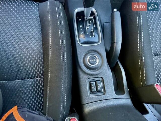 Белый Мицубиси Аутлендер, объемом двигателя 2 л и пробегом 146 тыс. км за 14500 $, фото 23 на Automoto.ua