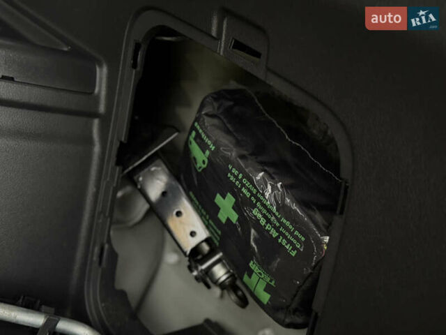 Белый Мицубиси Аутлендер, объемом двигателя 2.2 л и пробегом 140 тыс. км за 16200 $, фото 92 на Automoto.ua