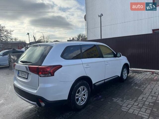 Білий Міцубісі Аутлендер, об'ємом двигуна 2.4 л та пробігом 91 тис. км за 15900 $, фото 16 на Automoto.ua