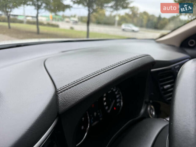 Белый Мицубиси Аутлендер, объемом двигателя 2.4 л и пробегом 160 тыс. км за 16600 $, фото 31 на Automoto.ua