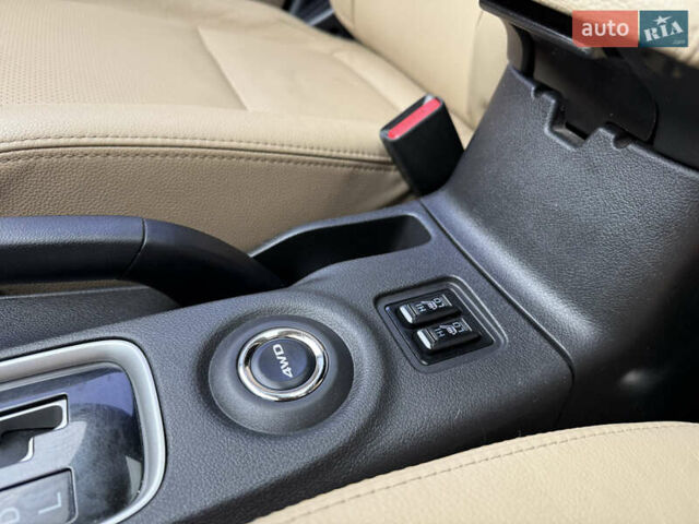 Белый Мицубиси Аутлендер, объемом двигателя 2.4 л и пробегом 159 тыс. км за 16700 $, фото 34 на Automoto.ua