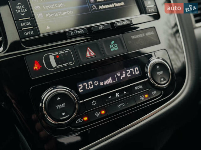 Белый Мицубиси Аутлендер, объемом двигателя 2.2 л и пробегом 140 тыс. км за 16200 $, фото 58 на Automoto.ua