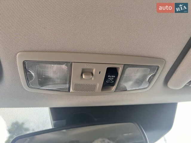 Білий Міцубісі Аутлендер, об'ємом двигуна 2.27 л та пробігом 145 тис. км за 18200 $, фото 17 на Automoto.ua