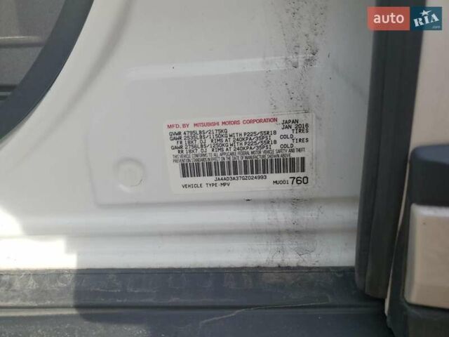 Білий Міцубісі Аутлендер, об'ємом двигуна 2.36 л та пробігом 160 тис. км за 2100 $, фото 12 на Automoto.ua