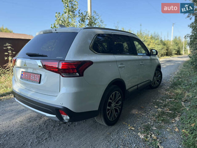 Белый Мицубиси Аутлендер, объемом двигателя 2.2 л и пробегом 240 тыс. км за 17999 $, фото 32 на Automoto.ua