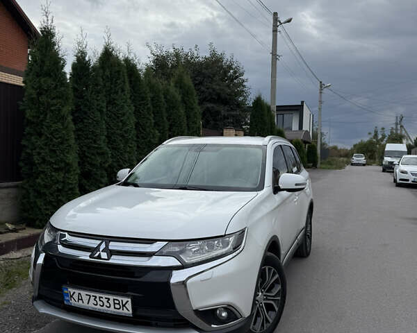 Белый Мицубиси Аутлендер, объемом двигателя 2.36 л и пробегом 134 тыс. км за 18500 $, фото 34 на Automoto.ua