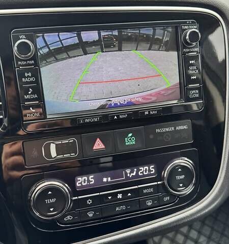 Белый Мицубиси Аутлендер, объемом двигателя 2.2 л и пробегом 199 тыс. км за 17999 $, фото 36 на Automoto.ua