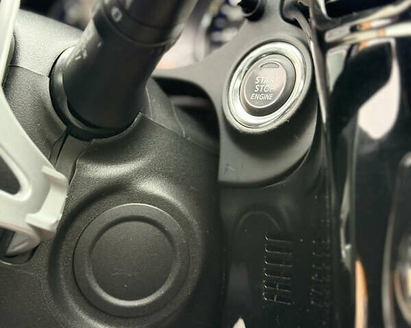 Білий Міцубісі Аутлендер, об'ємом двигуна 2.23 л та пробігом 215 тис. км за 17550 $, фото 45 на Automoto.ua