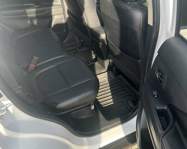 Білий Міцубісі Аутлендер, об'ємом двигуна 3 л та пробігом 157 тис. км за 16900 $, фото 11 на Automoto.ua