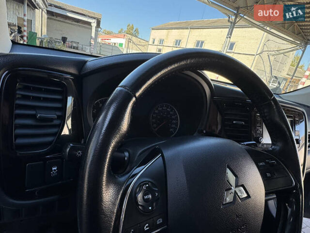 Білий Міцубісі Аутлендер, об'ємом двигуна 2.4 л та пробігом 178 тис. км за 12750 $, фото 39 на Automoto.ua