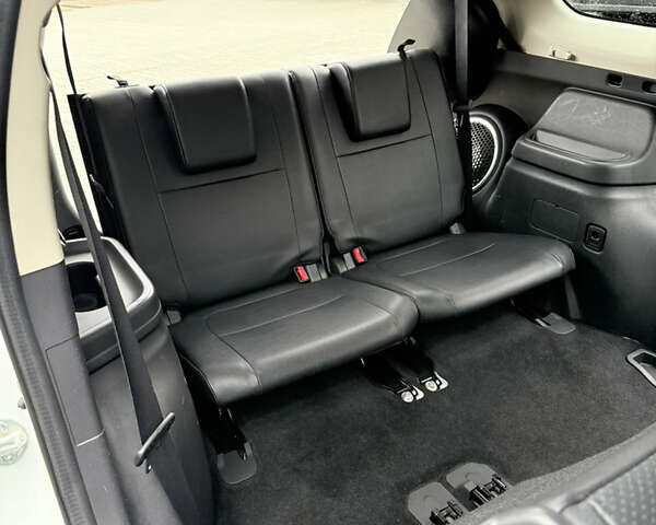 Білий Міцубісі Аутлендер, об'ємом двигуна 2.23 л та пробігом 215 тис. км за 17550 $, фото 81 на Automoto.ua