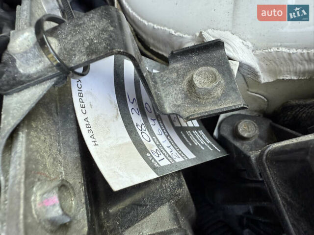 Белый Мицубиси Аутлендер, объемом двигателя 2.2 л и пробегом 240 тыс. км за 17999 $, фото 48 на Automoto.ua