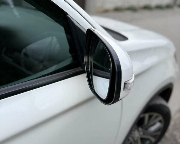 Белый Мицубиси Аутлендер, объемом двигателя 2.36 л и пробегом 134 тыс. км за 18500 $, фото 26 на Automoto.ua