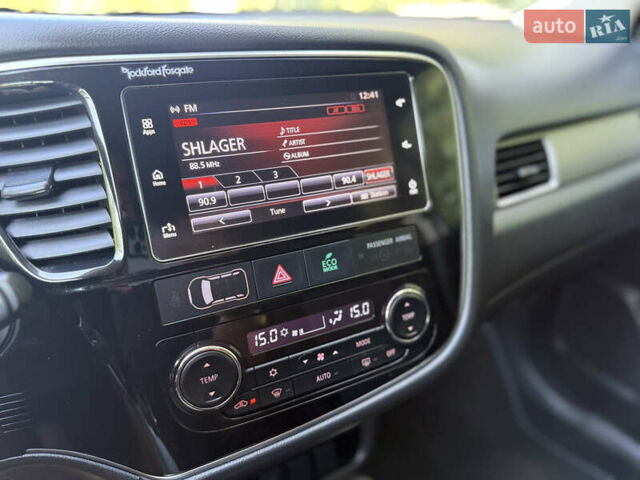 Белый Мицубиси Аутлендер, объемом двигателя 2.2 л и пробегом 240 тыс. км за 17999 $, фото 54 на Automoto.ua