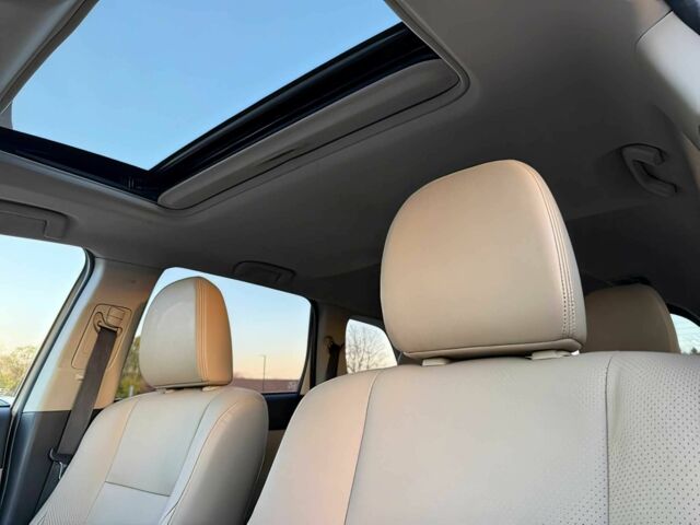 Белый Мицубиси Аутлендер, объемом двигателя 3 л и пробегом 78 тыс. км за 9900 $, фото 10 на Automoto.ua